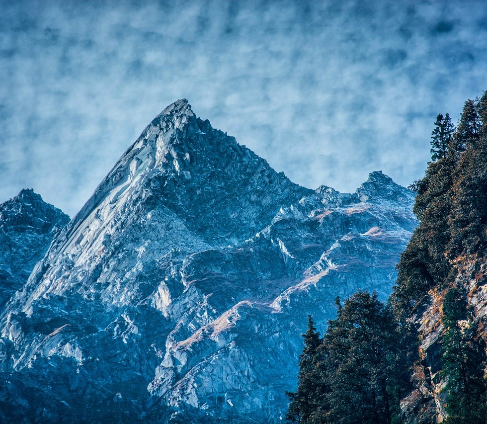 Snow Snowfall Winter Himalayas Trek Trekking